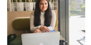 How this CA quit her job and launched a a profitable E- Commerce store - Gifting Wardrobe